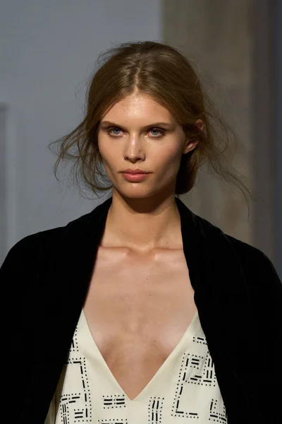 Look 7